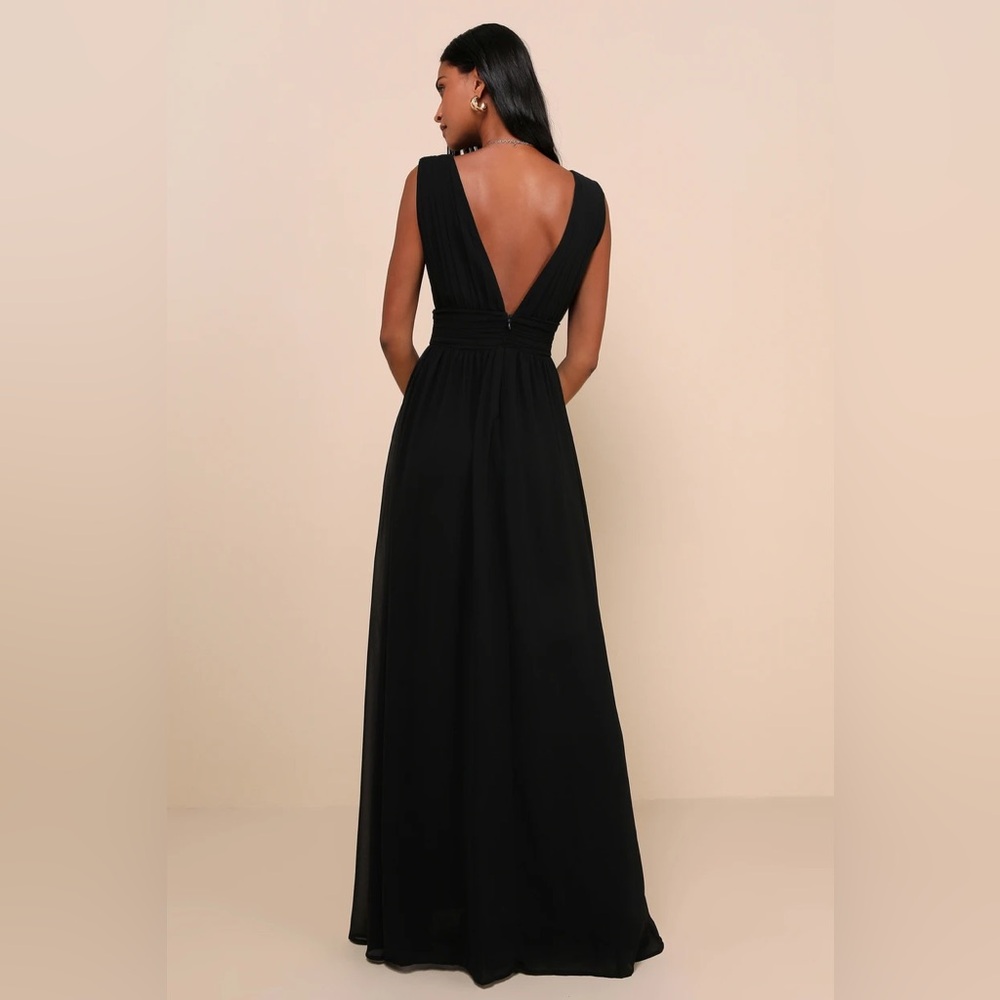 Lulu's Black Maxi Dress with Deep V and Leg Slit - Picture 2 of 7